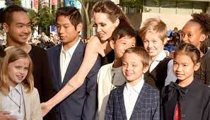 Angelina jolie & kids visit the sea life sydney aquarium! Angelina Jolie Turns Focus To Children After Brad Pitt S Affair With Nicole Poturalski
