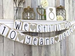 Since wedding anniversaries are celebrating a couple's many years of marriage, you should invite their loved ones and close friends. Anniversaries Chetsberry