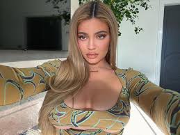 Reality television series keeping up with the kardashians since 2007 and is the founder and owner of cosmetic company kylie cosmetics. Kylie Jenner Posted Some Truly Magnificent Underboob On Instagram