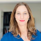 Q&A: Claudia Fiks (MET'16)