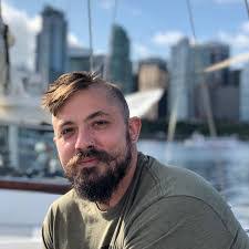 Derek Foltz's Instagram, Twitter & Facebook