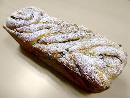 Tresse Russe Noisettes Raisins Et Pepites De Chocolat La Cuisine De Thomas Pepite Chocolat Alimentation Dessert