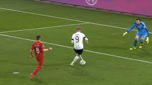 Latest on chelsea forward timo werner including news, stats, videos, highlights and more on burley: Werner S Woeful Miss Video Watch Tv Show Sky Sports