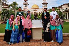 Kuis Kunjungan World Islamic Student Exchange Wise Ke Kuis