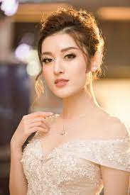 Jun 15, 2021 · á hậu huyền my bắt trend áo 'ngã lươn' của văn toàn, dự đoán tỉ số bất ngờ với uae: A Háº­u Huyá»n My 2 Bao Hoa Háº­u Doanh Nhan