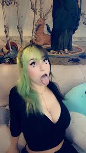 TW Pornstars - Leah. Twitter. A year ago ☺️. 11:44 PM - 24 May 2021