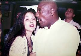 Neena gupta got pregnant and decided to have her child out of wedlock. Movies N Memories On Twitter Neena Gupta And Vivian Richards At The Launch Of Her Cassette Go To Court Neenagupta Vivianrichards Neenagupta001 Ivivianrichards Masabag Https T Co Oohkaud5nq