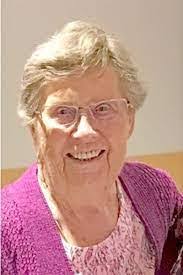 Bobbie Farquhar's Instagram, Twitter & Facebook