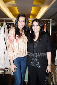 Payal Singhal And Gayatri Khanna Showcase At Amara Media Aishwarya rai and abhishek bachchan attend vinod khannas prayer meet. india forums