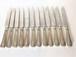 Spécialiste de la vente en ligne de couteaux. 12 Couteaux De Service Couteau Argent 800 Italie Catawiki
