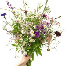 Foliflora, c'est une collection de bouquets de fleurs fraîches et de qualité. La Tendance Des Bouquets De Plus En Plus Nature