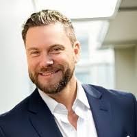 Eric Riggins's Instagram, Twitter & Facebook