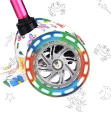 3 Wheel Scooters for Kids, Kick Scooter for Toddlers 3-8 Years Old, Boys  and Girls Scooter with Light Up Wheels, Mini Scooter for Children :  Amazon.ca: Sports & Outdoors