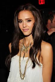 She has won various awards for her acting, including the choice actress teen choice award and saturn award for best actress. Jessica Alba Hair Color And Best Hairstyles Popsugar Beauty