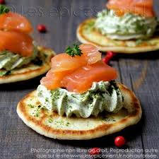 Toasts Blinis Chantilly Persillee Lardons De Saumon Fume En 2020 Recettes De Cuisine Recette Churros Sans Machine Cuisine Poisson