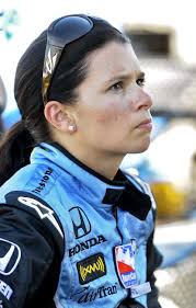 Equipe americana cogita levar Danica Patrick para a Fórmula 1 em 2009