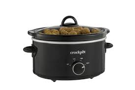 Typically a slow cooker temperature range is 190 degrees (for the low setting) to 300 degrees (to the high setting), depending on the type of slow cooker. Crock Pot 4 Quart Manual Slow Cooker Black Walmart Com Walmart Com