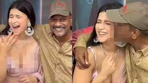 Mannara Chopra Kissing controversy: Priyanka Chopras cousin Mannara Chopra  finally opens up, defends filmmaker AS Ravi Kumar Chowdary, says intention  was not wrong | Etimes - Times of India Videos