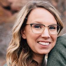 Erin Kron's Instagram, Twitter & Facebook