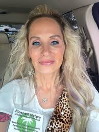 Danielle Collingwood's Instagram, Twitter & Facebook