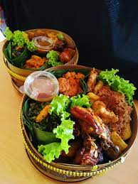Satu Satunya Wa 0831 5473 1753 Jual Ayam Bakar Dada Dahayu Adimulyo Ayam Bakar Dahayu Alian In 2021 Makanan Enak Makanan Semarang