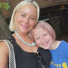 Rose Hauser's Instagram, Twitter & Facebook