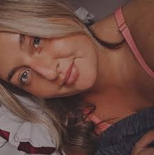 Can I ask what colour are the toilet seats in the park and hotels because I  have a SEN boy who is very fussy about them plus I already know that the