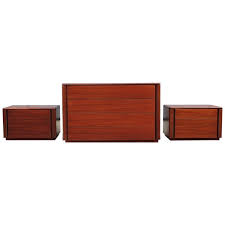 It is made from high gloss which gives a mahogany effect finish and will clearly be the focal point to. Mahogany Bedroom Sets 21 For Sale On 1stdibs