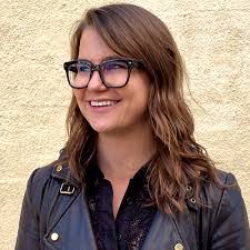 Claire Hamblen's Instagram, Twitter & Facebook