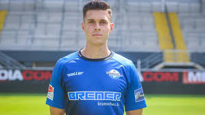 SC Paderborn verleiht John Iredale an Wehen Wiesbaden