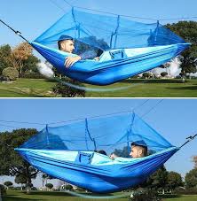 The main feature of the bug net is a big opening that goes underneath the hammock and is tightened with shockcord. Treehouse Mosquito Net Hammock Milky Spoon