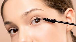 Eye irritation, eyelashes falling out, itching or burning and pain or discomfort. Why Your Eyelashes Might Be Falling Out Lookfantastic