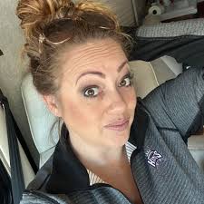 If your eyes are healthy, what animal do you see?