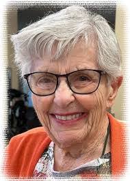 Donna Whiteside's Instagram, Twitter & Facebook