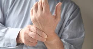 Il s'agit du doigt à ressaut, du syndrome du canal carpien, de la rhizarthrose et de l'arthrite. Conseil Sante Les Douleurs De La Main