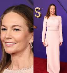 Selena Gomez, Jennifer Aniston, Jeremy Allen White... Confira os looks dos  famosos no Emmy