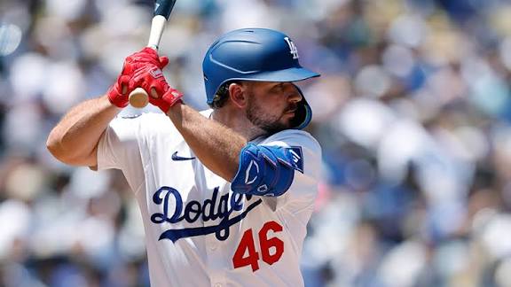 Seattle Mariners acquire INF Buddy Kennedy from Giants