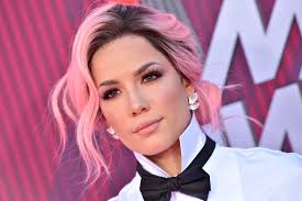 ? that didn't work either: Pregnant Celebrities 2021 All The Stars Who Announced They Re Expecting Babies This Year Glamour