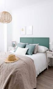 Pero por más que cambien continuamente, podemos seguir un estilo propio, sin dejar de lado las tendencias del momento, y adaptarlas a nuestro estilo y gusto personal. Decoracion Dormitorios 10 Colores De Tendencia Para Pintar Las Paredes Del Dormitorio Foto 1