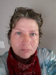 Nanette Dean's Instagram, Twitter & Facebook