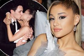 Ariana grande is now off the market, according to her instagram account. Ariana Grande S Rocky Road To Happiness As She Marries True Love Dalton Gomez Mirror Online