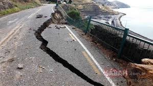 Büyükçekmece'de kentsel dönüşüm kapsamında 3 binanın daha yıkımına başlandı. Bugun Deprem Mi Olacak Mega Deprem Icin Akilalmaz Iddia Kadin Kadindir