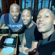 Luciana Abreu PRÓXIMA de homem importante do JET SET ANGOLANO