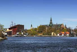 Zabudowań na wyspie jest niewiele, a stałych mieszkań zaledwie 800. Djurgarden In Stockholm Infos Tipps 2021 Travelguide De