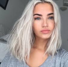 Rinse your hair with silver shampoo (also known as purple shampoo) twice a week. Grafika Girl Beauty And Tumblr Longbob In 2020 Platinum Blonde Hair Color Hair Styles Platinum Blonde Hair