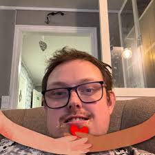 Alyssa Risner's Instagram, Twitter & Facebook