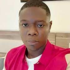 Today, we welcome our queen and the first runner-up of Miss University  Liberia to campus. She represented Starz University exceptionally well and  made us proud. This Friday, our students will celebrate their