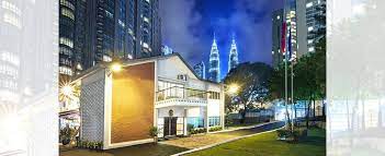3.15185, 101.71449) in kuala lumpur is located on changkat kia peng , a quiet, leafy road to the south of this is where you go to apply for visa, and for filipino workers to get their travel documents processed. Philippine Embassy In Malaysia Fotos Facebook