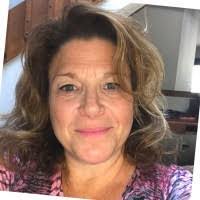 Amy Lydon's Instagram, Twitter & Facebook