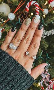 Read on to inspire your next manicure with plenty of cute ideas from beauty salons and instagram. 50 Insanely Cute Christmas Nails That You Need To Try This Year